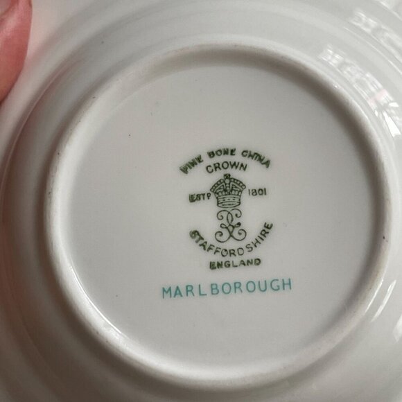 Vintage Crown Staffordshire Marlborough Covered Butter Cheese Serving Dish RARE - Picture 2 of 8